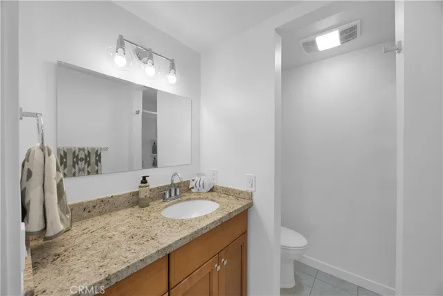 $1,599,000 | 19676 Seawind Circle, Huntington Beach, CA 92648