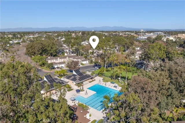 $1,599,000 | 19676 Seawind Circle, Huntington Beach, CA 92648