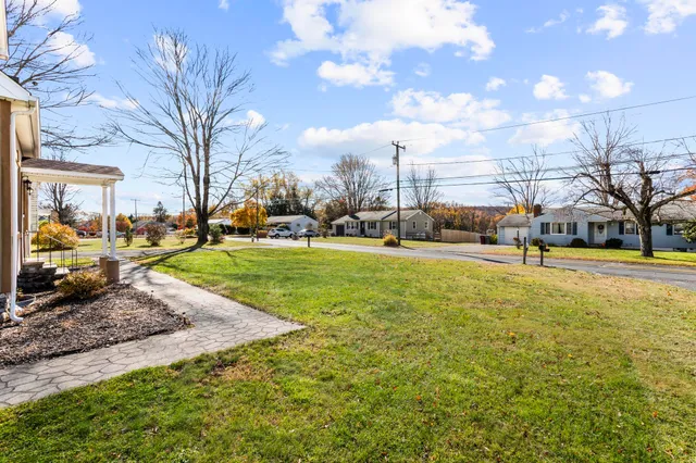 $375,000 | 75 Allerton Road, Naugatuck, CT 06770