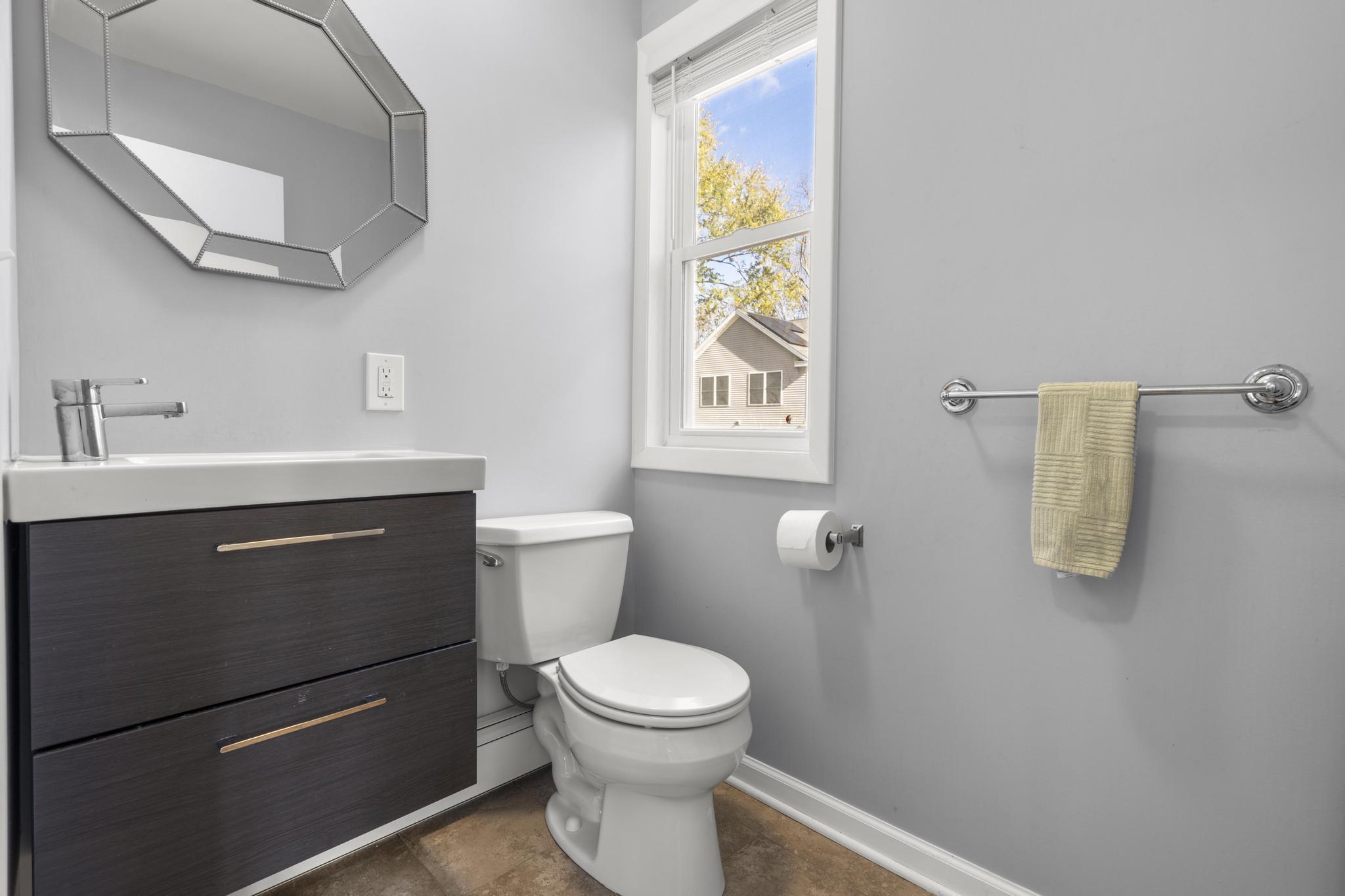 75 Allerton Road Naugatuck, CT 06770 - Photo 7 of 30