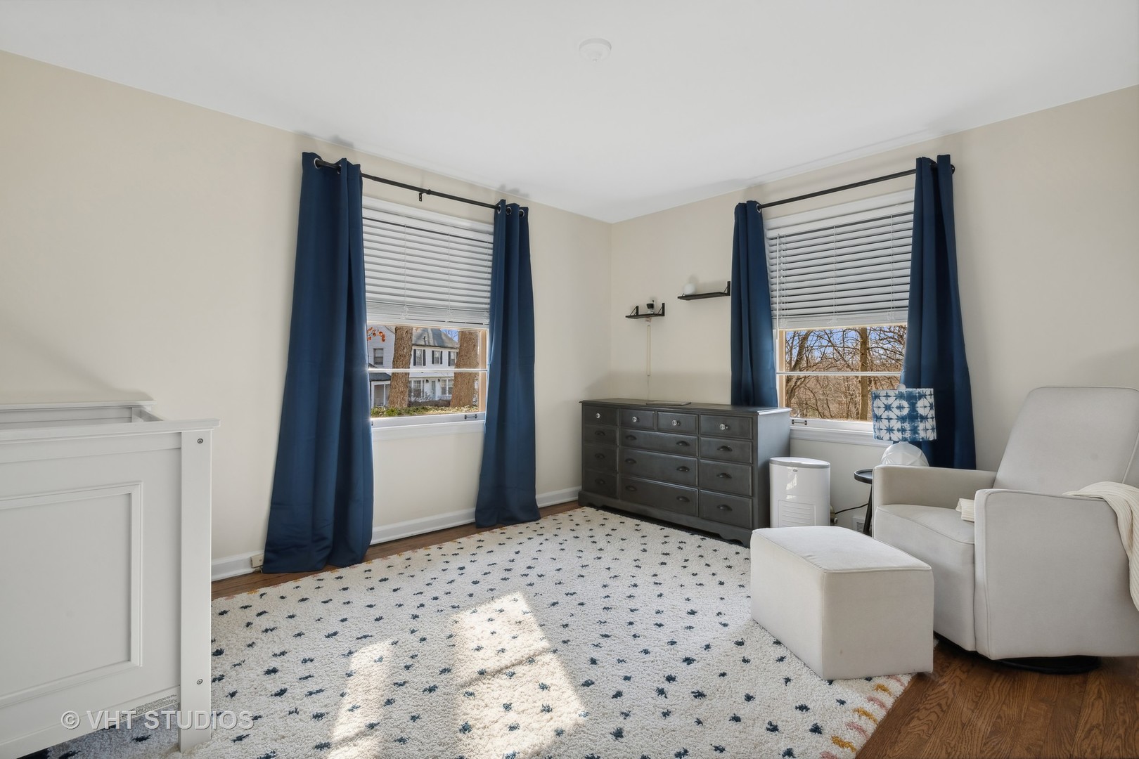 412 Warwick Road Tower Lakes, IL 60010 - Photo 15 of 30 a bedroom with furniture and a window