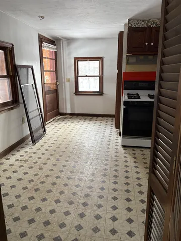 $200,000 | 208 Elm Street, Concord, NH 03303