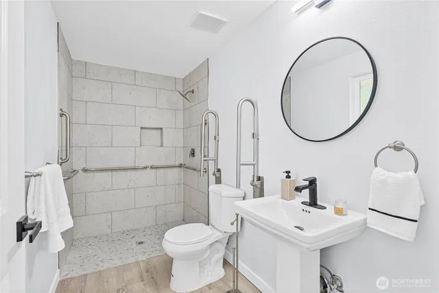 $885,000 | 8419 109th Street Southwest, Lakewood, WA 98498