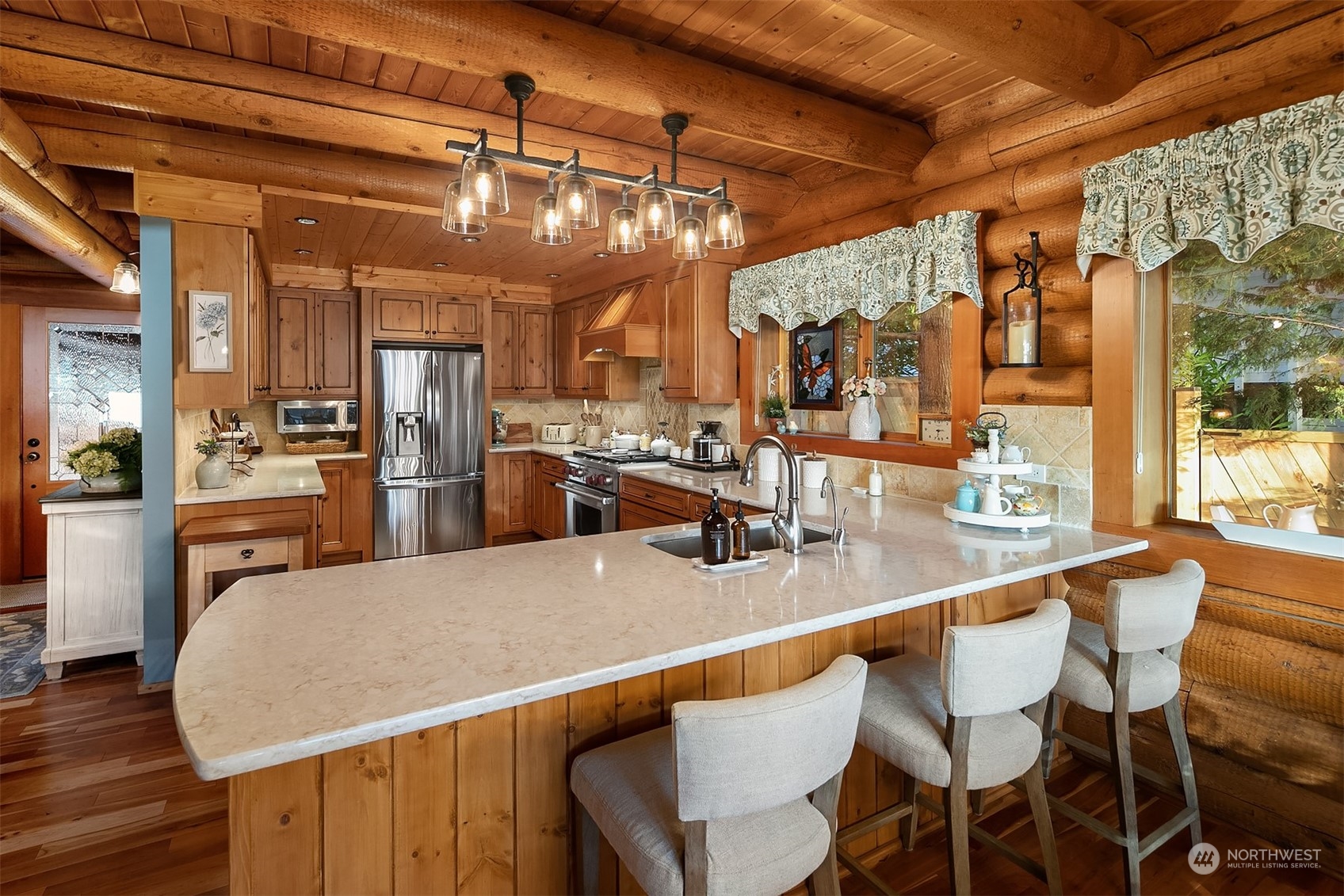 7429 Lake Alice Road Southeast Fall City, WA 98024 - Photo 11 of 40 Gallery Image 11