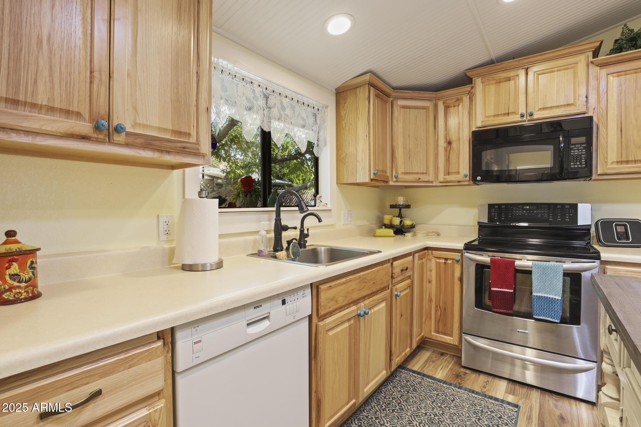 608 East Wade Lane Payson, AZ 85541 - Photo 13 of 38 1E0A9025