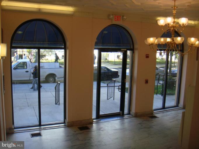 1458 Columbia Road Northwest, Unit 105 Washington, DC 20009 - Photo 11 of 12 Lobby