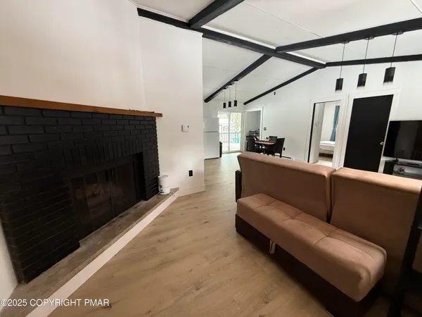 $2,150 | 1215 Steele Circle, Bushkill, PA 18324