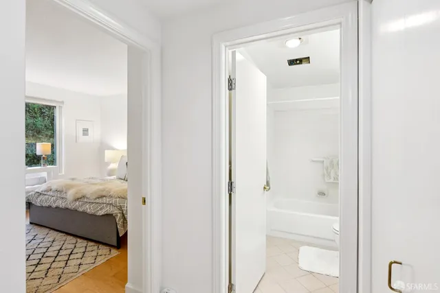 $575,000 | 111 Chestnut Street, Unit 304, San Francisco, CA 94111