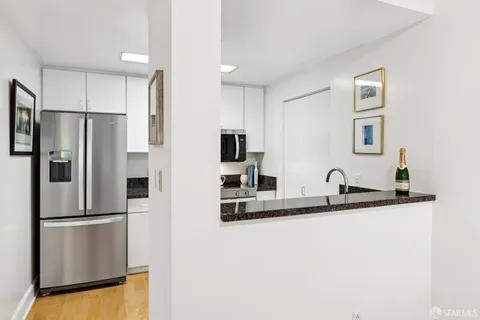 $575,000 | 111 Chestnut Street, Unit 304, San Francisco, CA 94111