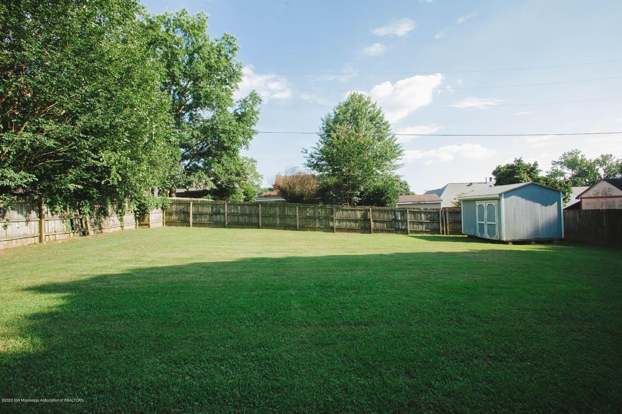 7091 Larkfield Road Olive Branch, MS 38654 - Photo 4 of 20 j6LqLEDg