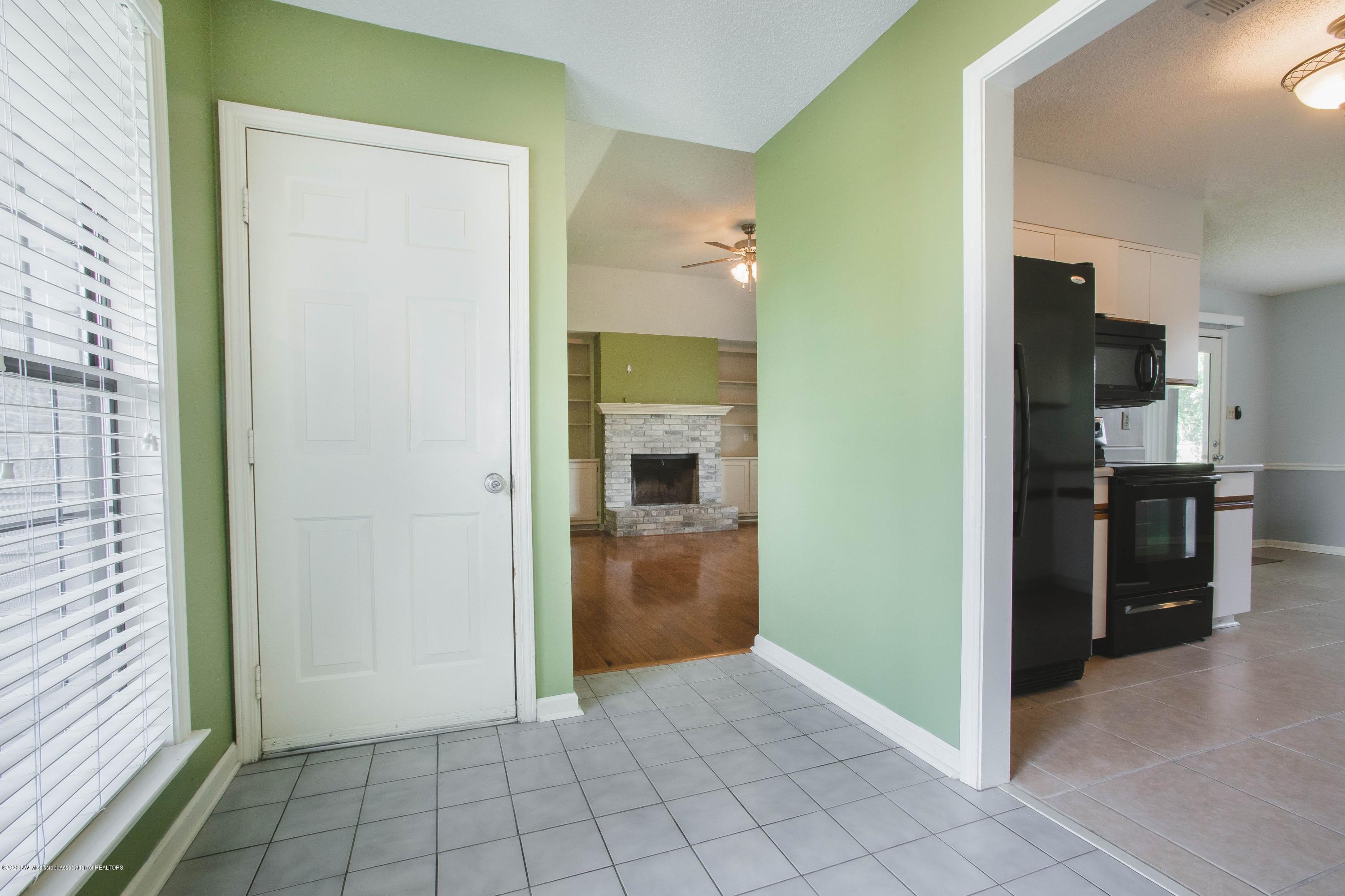 7091 Larkfield Road Olive Branch, MS 38654 - Photo 8 of 20 uP2pqsYw