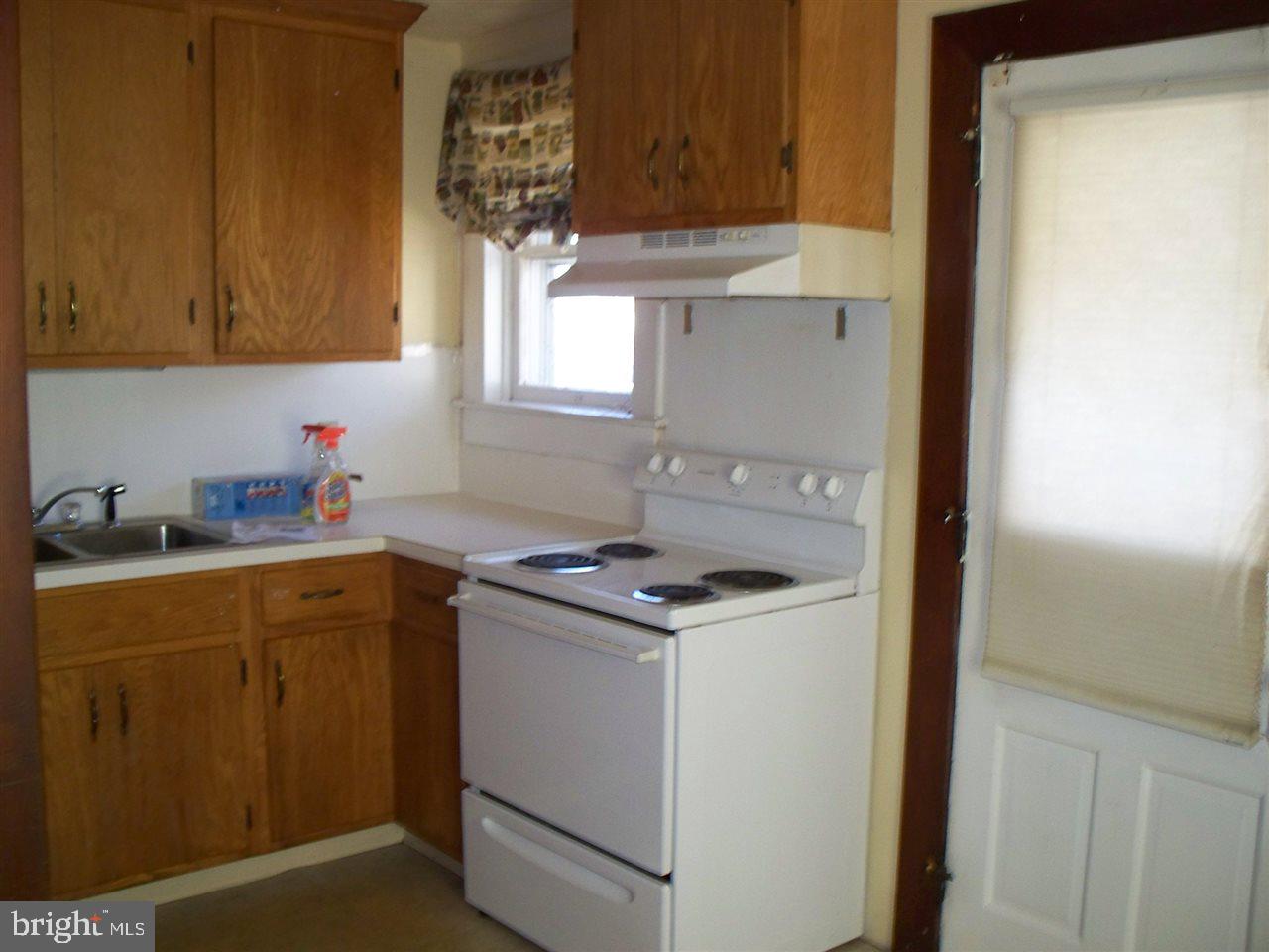 14-16 Maple Avenue Hanover, PA 17331 - Photo 8 of 13 Gallery Image 8