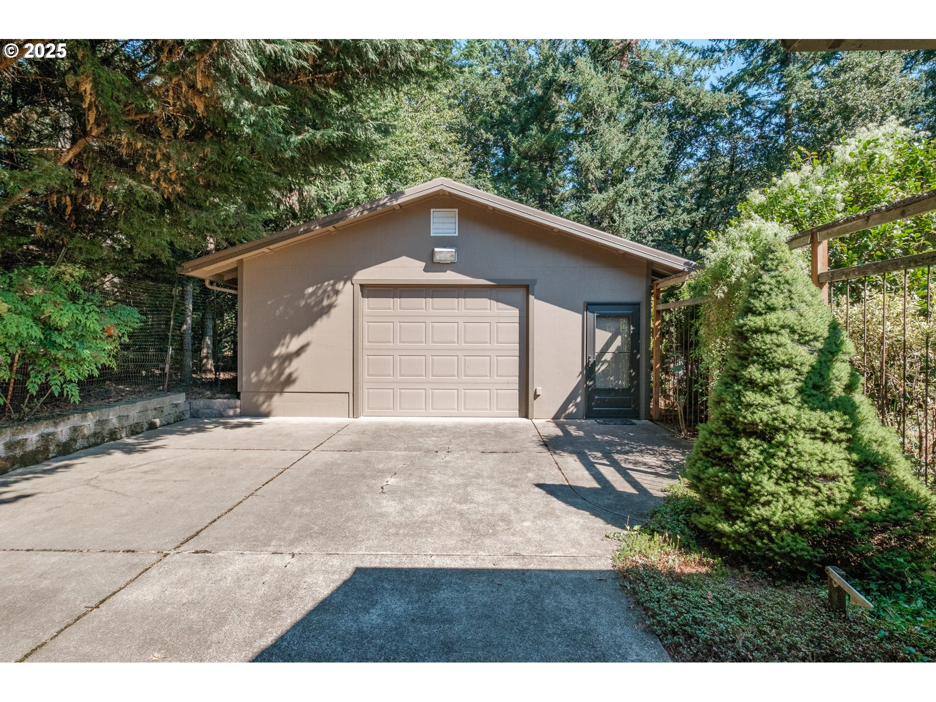 2941 Inland Drive South Salem, OR 97302 - Photo 4 of 40 Shop