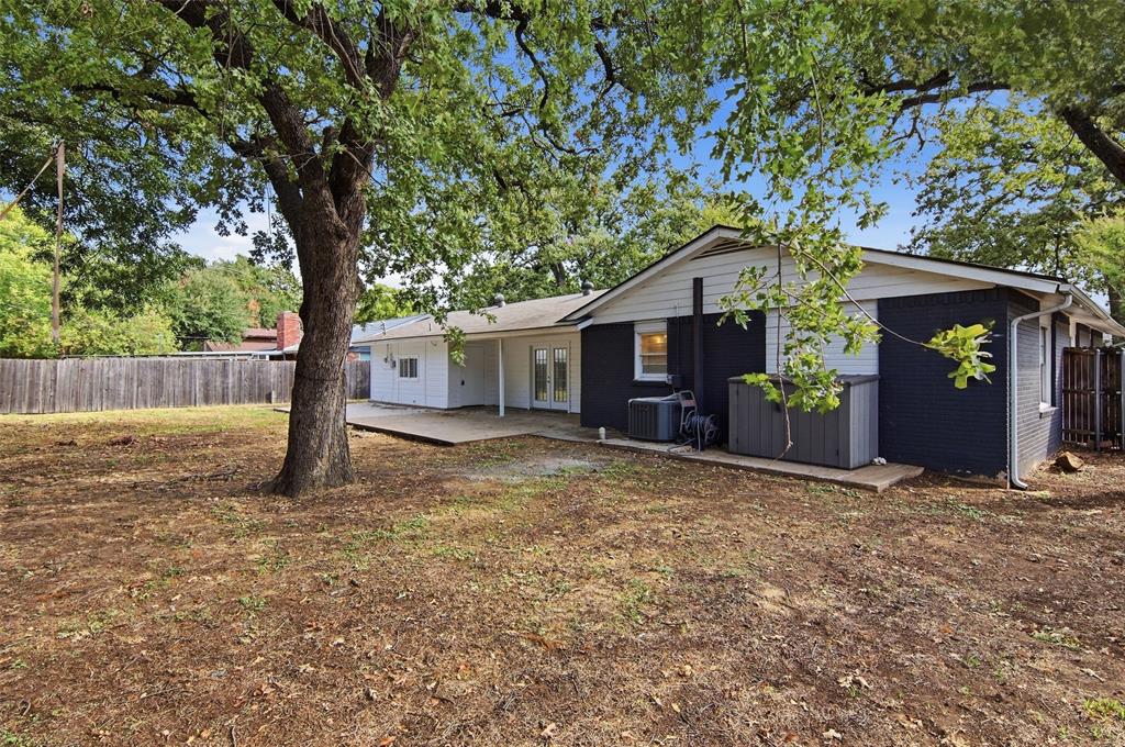 1704 Robin Road Pantego, TX 76013 - Photo 30 of 33 Gallery Image 30