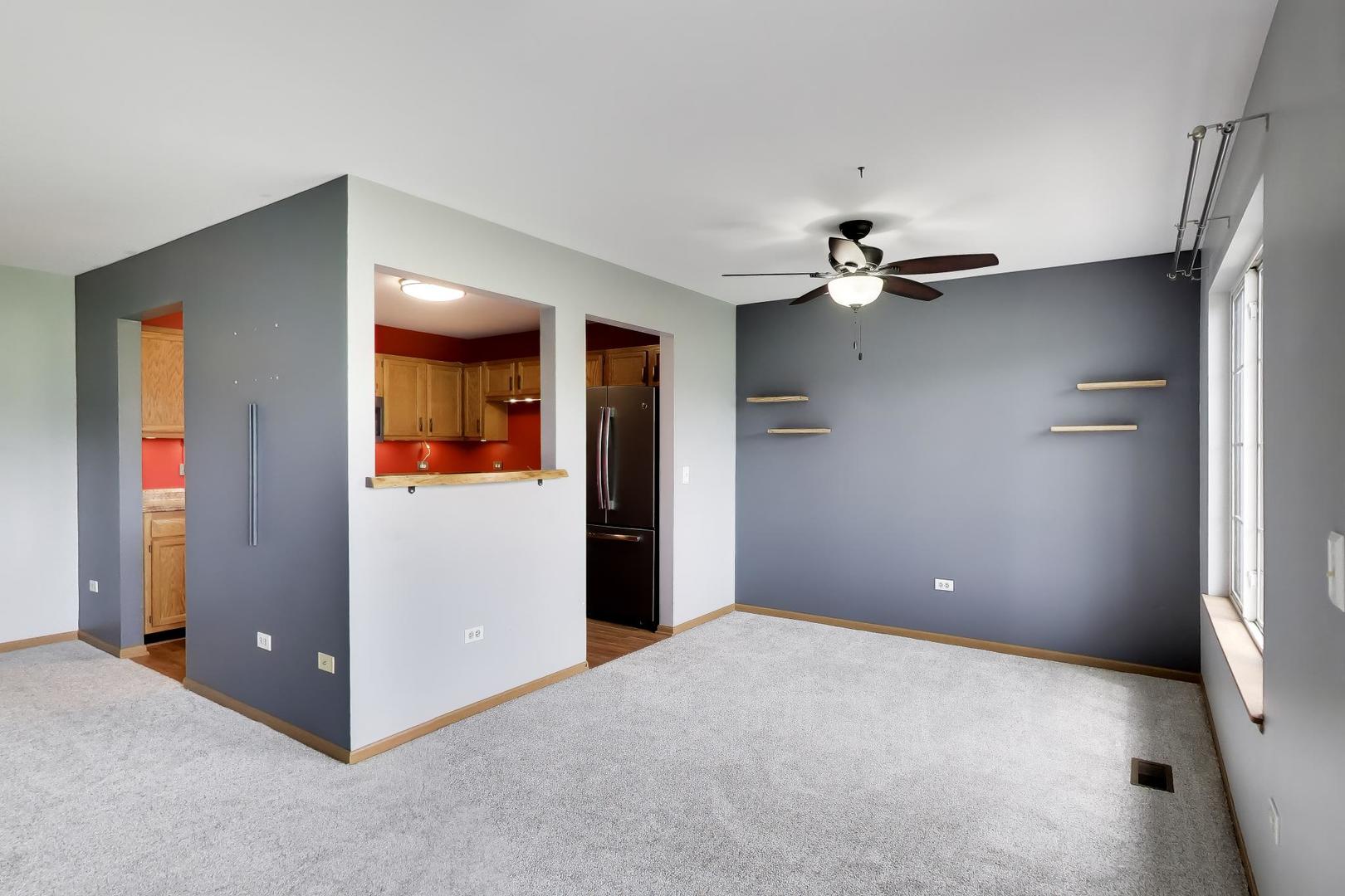 917 Golf Course Road, Unit 1 Crystal Lake, IL 60014 - Photo 9 of 33 Gallery Image 9