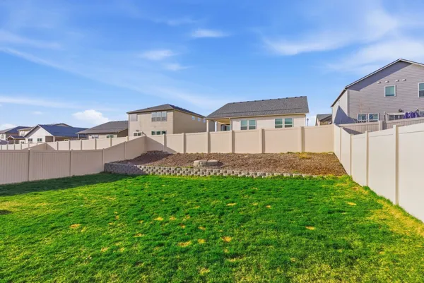 $469,999 | 5606 West Youngstown Lane, Spokane, WA 99208