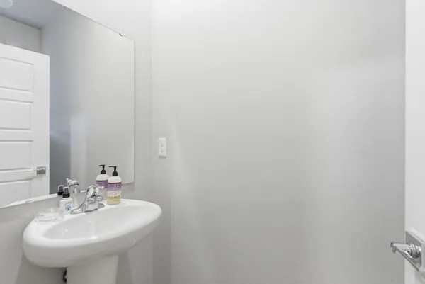 $469,999 | 5606 West Youngstown Lane, Spokane, WA 99208