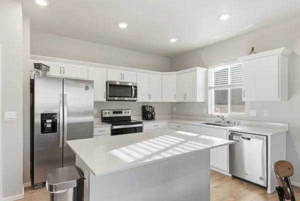 $469,999 | 5606 West Youngstown Lane, Spokane, WA 99208