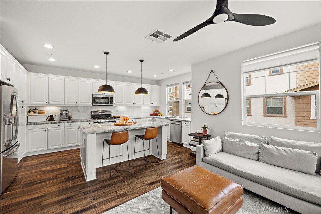 16 Arlington Street Ladera Ranch, CA 92694 - Photo 11 of 40