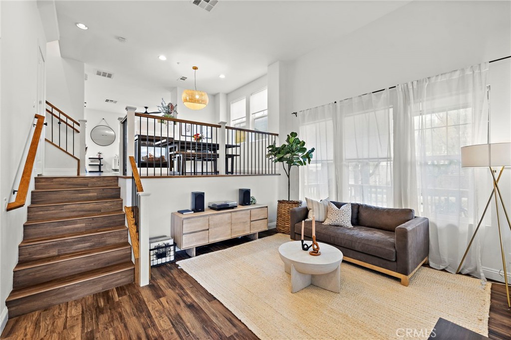 16 Arlington Street Ladera Ranch, CA 92694 - Photo 3 of 40