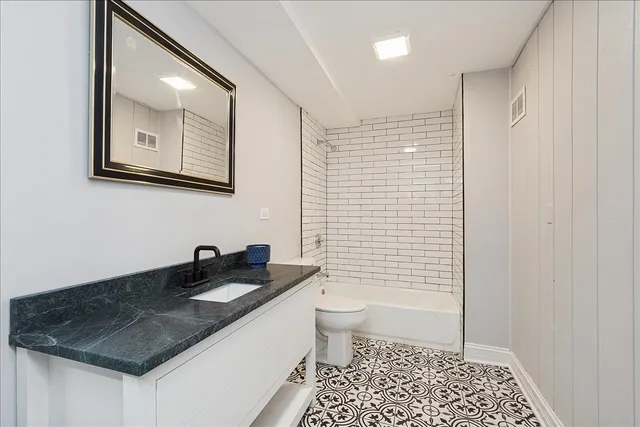 $424,900 | 200 West Crawford Street, Peotone, IL 60468