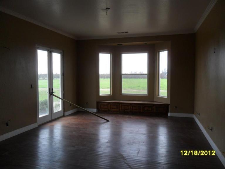 8190 Rio Avenue Reedley, CA 93654 - Photo 3 of 10