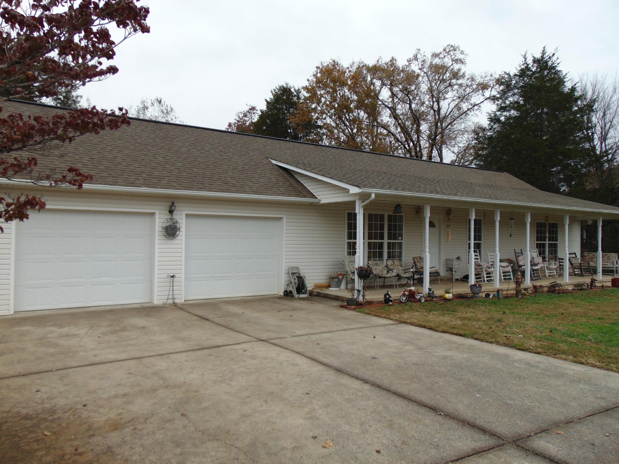 4019 Decatur Highway Kingston, TN 37763 - Photo 13 of 13 front view of house with chairs in front of house