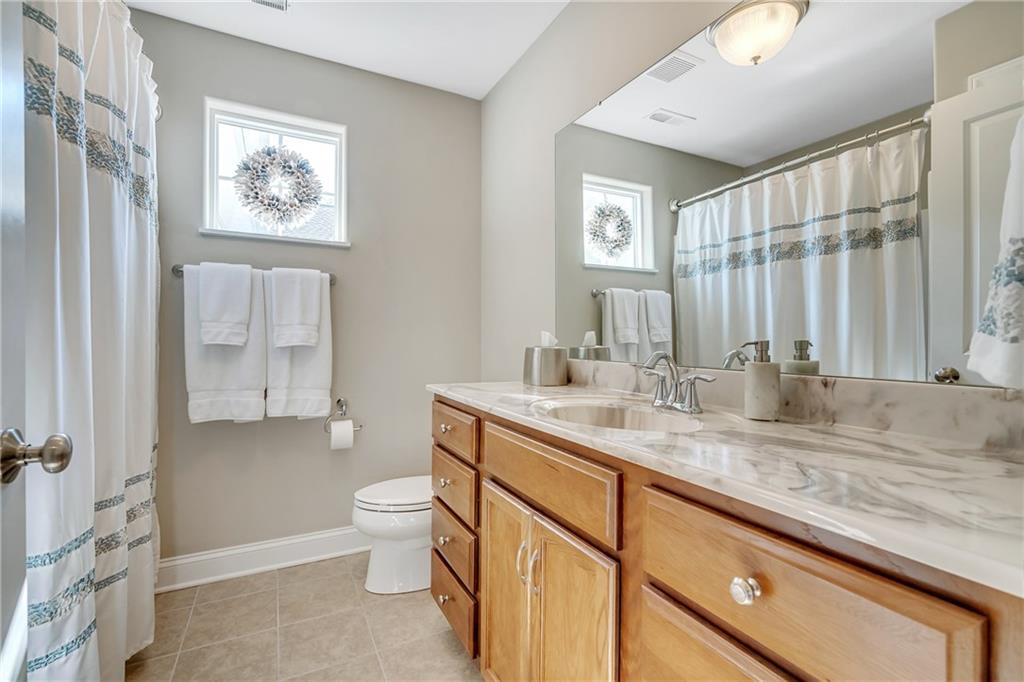 369 Saddlebrook Road Gibsonia, PA 15044 - Photo 18 of 25 Full Bath