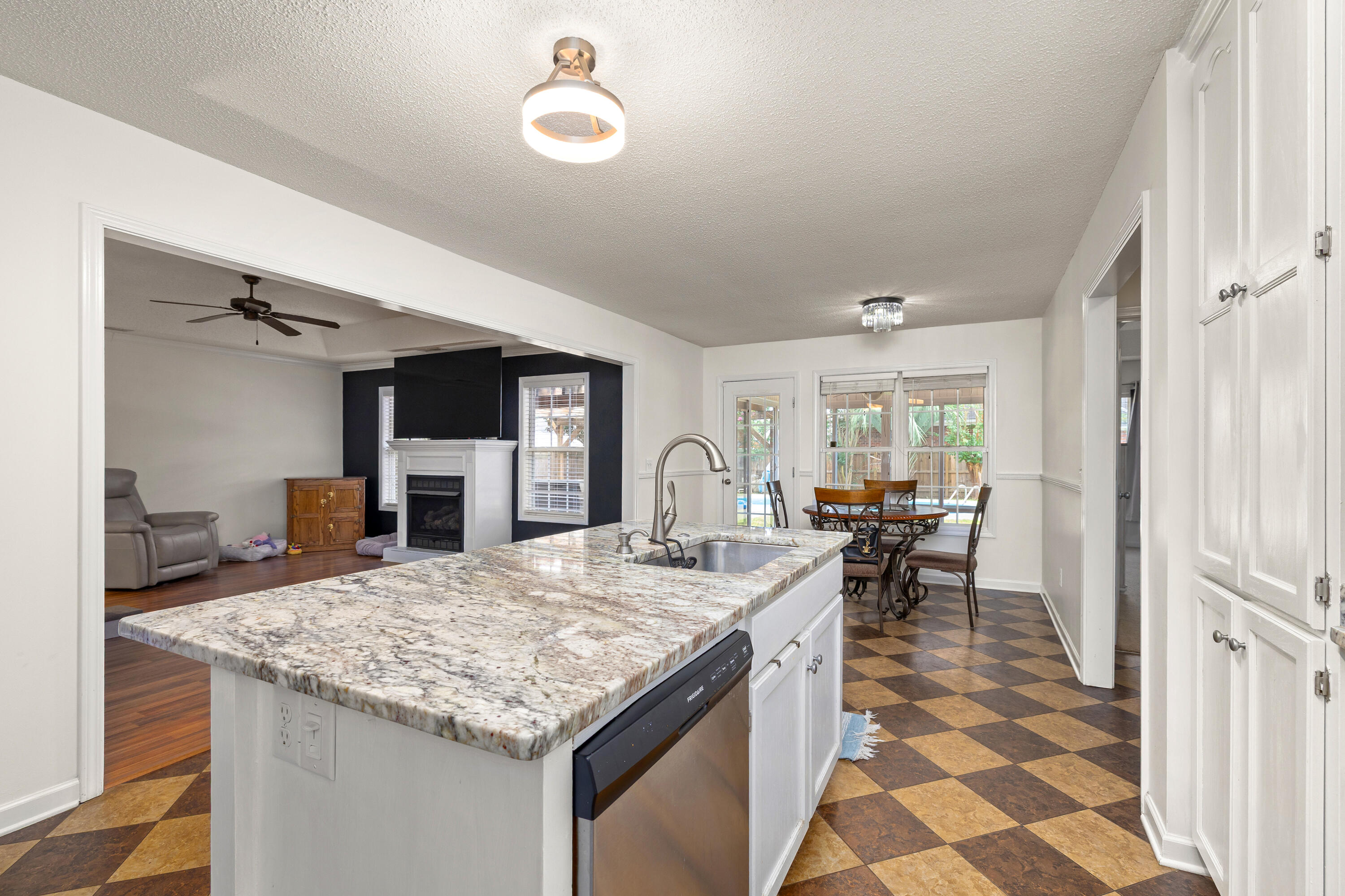 2630 Foxcroft Circle Sumter, SC 29154 - Photo 24 of 40 26