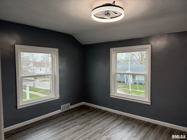 $155,000 | 922 West Archer Avenue, Monmouth, IL 61462