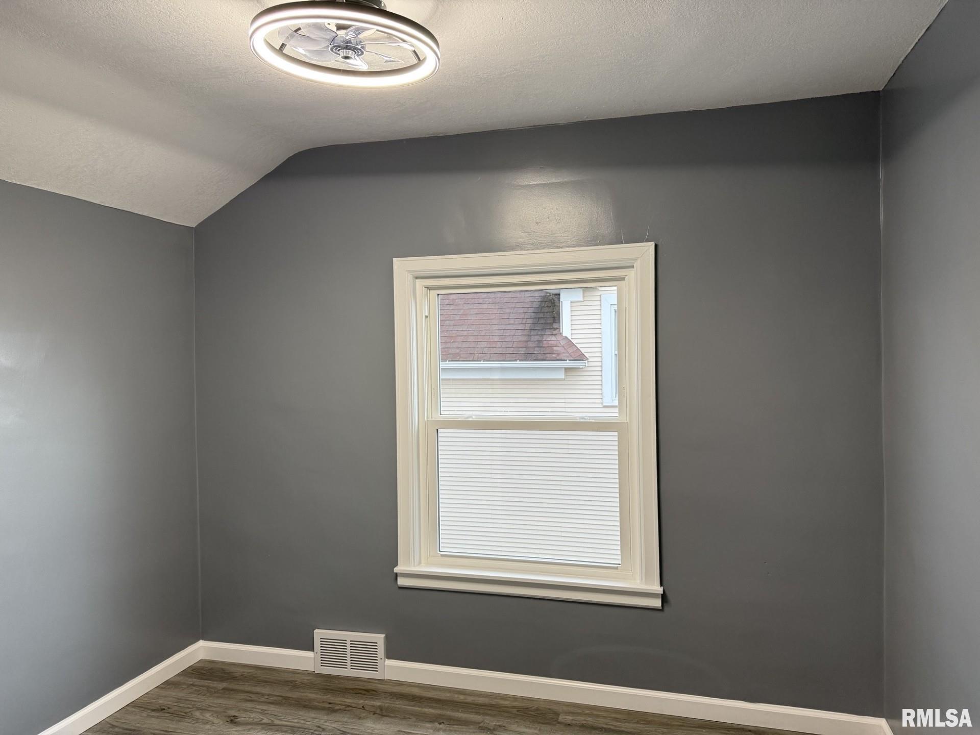 922 West Archer Avenue Monmouth, IL 61462 - Photo 14 of 25