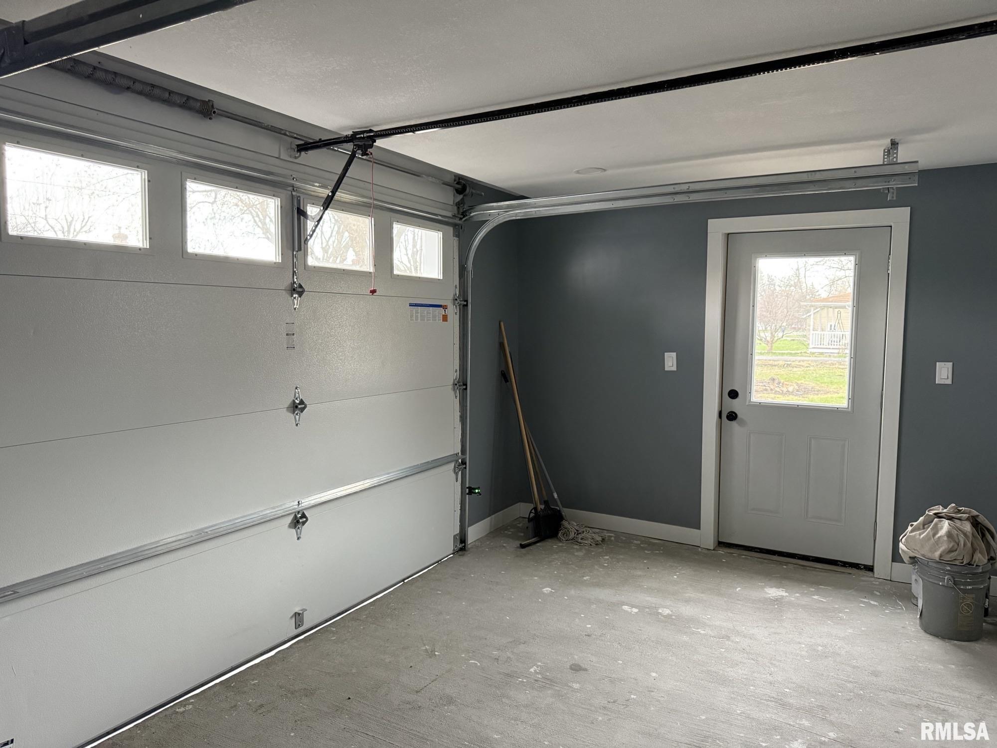 922 West Archer Avenue Monmouth, IL 61462 - Photo 16 of 25