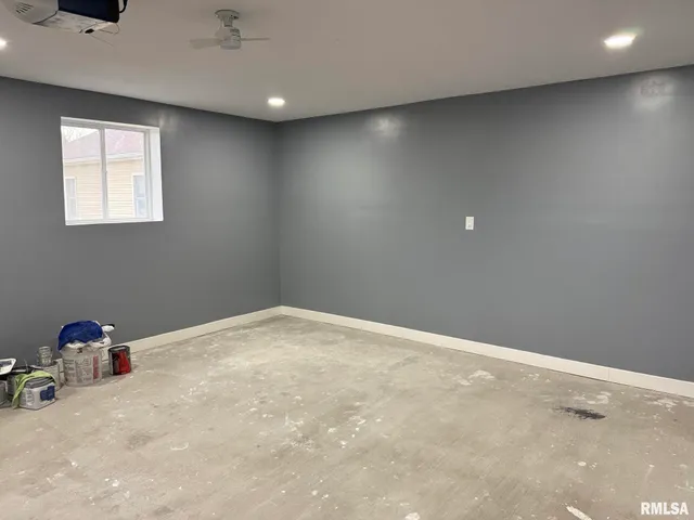 $155,000 | 922 West Archer Avenue, Monmouth, IL 61462