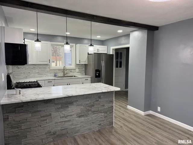 $155,000 | 922 West Archer Avenue, Monmouth, IL 61462