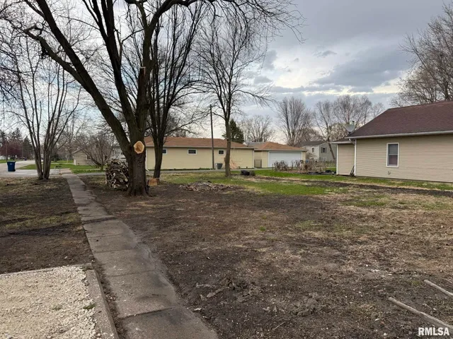 $155,000 | 922 West Archer Avenue, Monmouth, IL 61462