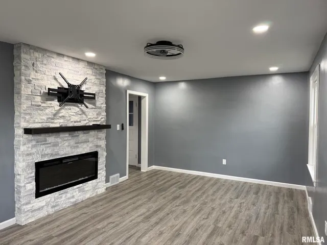 $155,000 | 922 West Archer Avenue, Monmouth, IL 61462