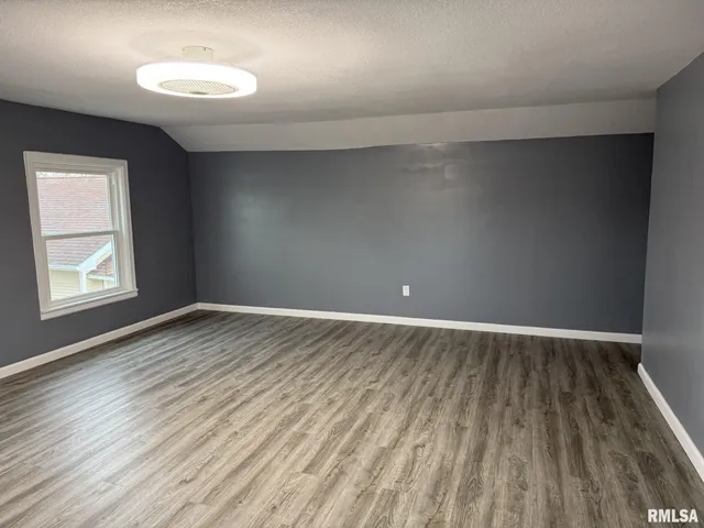 $155,000 | 922 West Archer Avenue, Monmouth, IL 61462