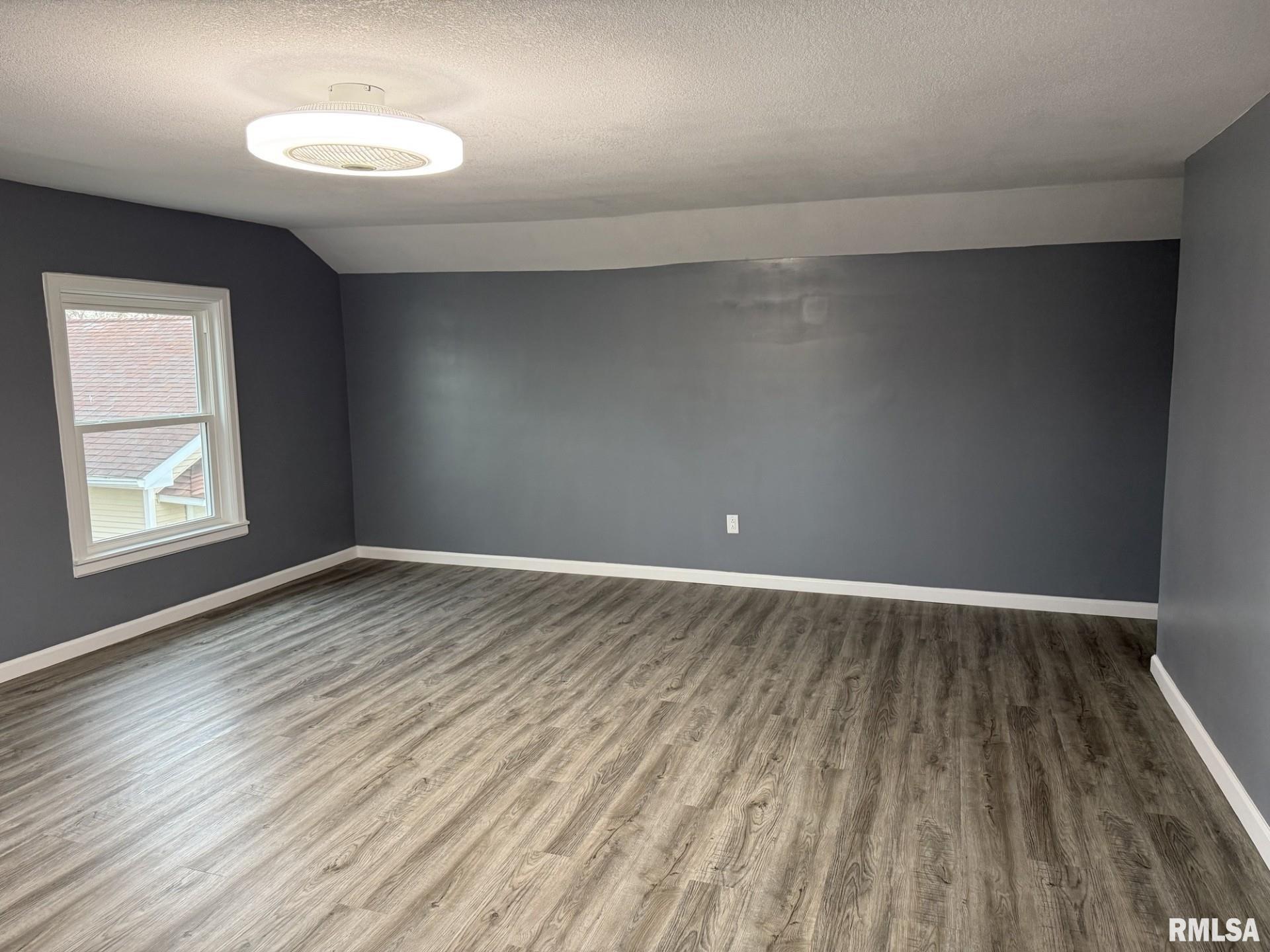 922 West Archer Avenue Monmouth, IL 61462 - Photo 8 of 25