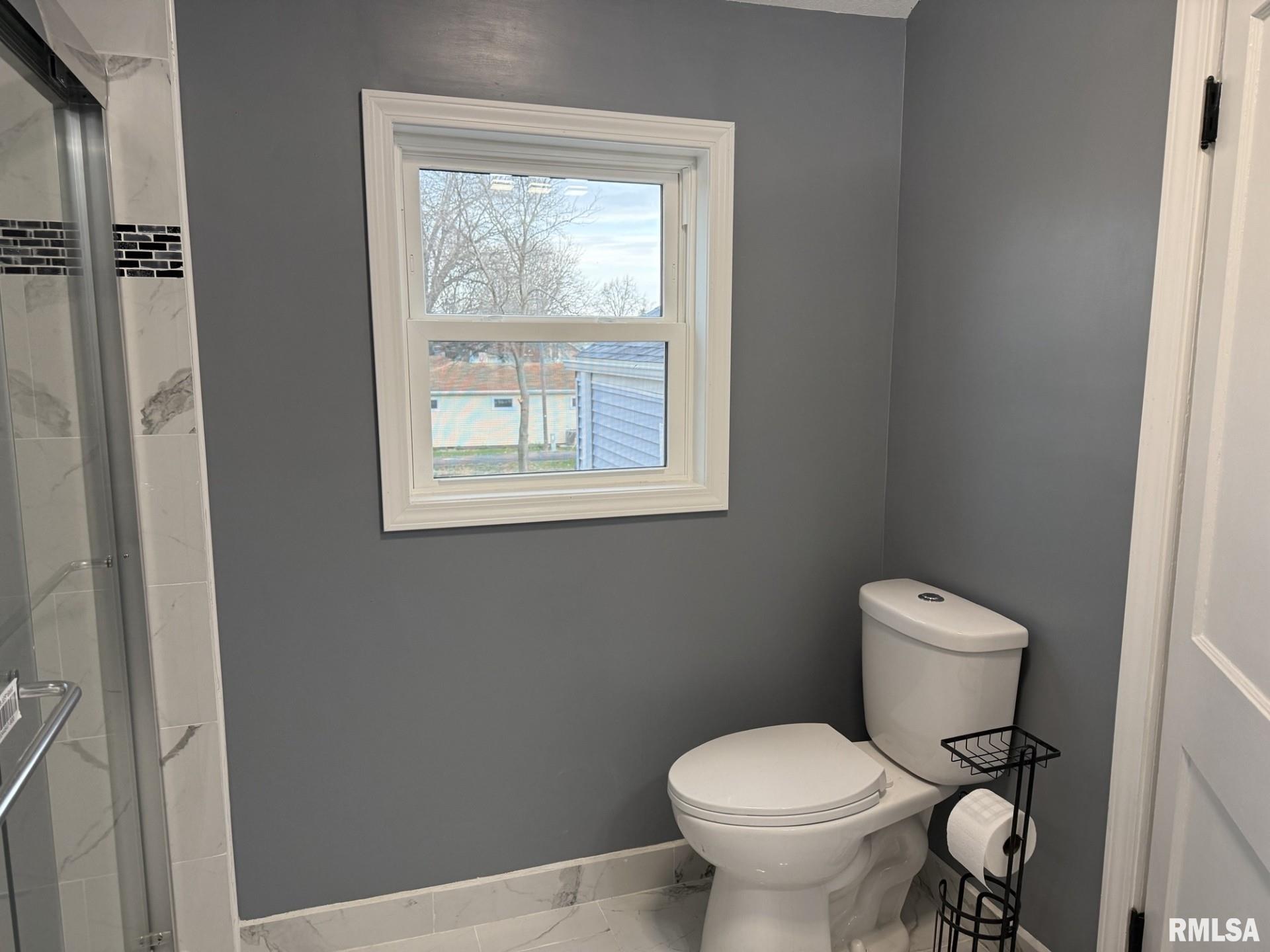 922 West Archer Avenue Monmouth, IL 61462 - Photo 10 of 25