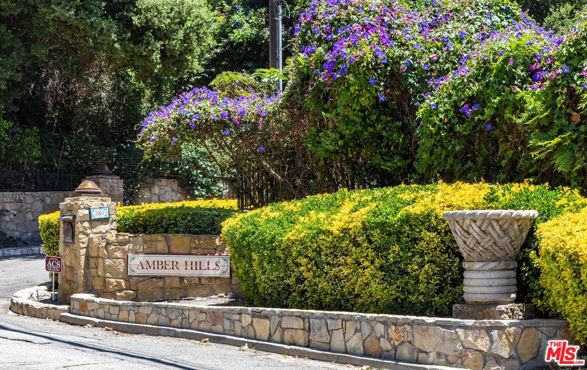 3100 Mandeville Canyon Road Los Angeles, CA 90049 - Photo 3 of 27 a view of a bird bath