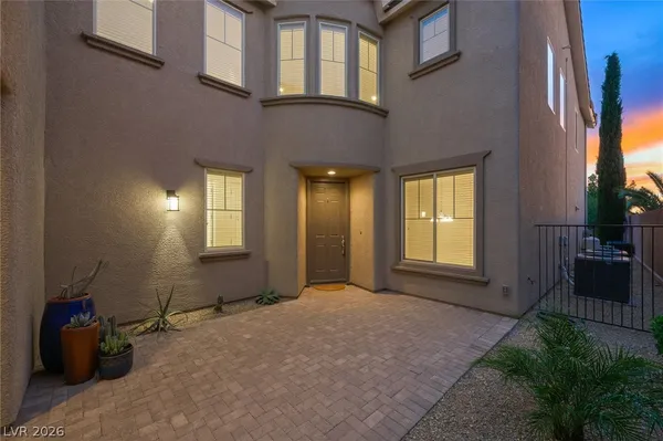 $799,900 | 2605 Chateau Clermont Street, Henderson, NV 89044