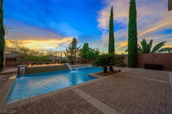 $799,900 | 2605 Chateau Clermont Street, Henderson, NV 89044