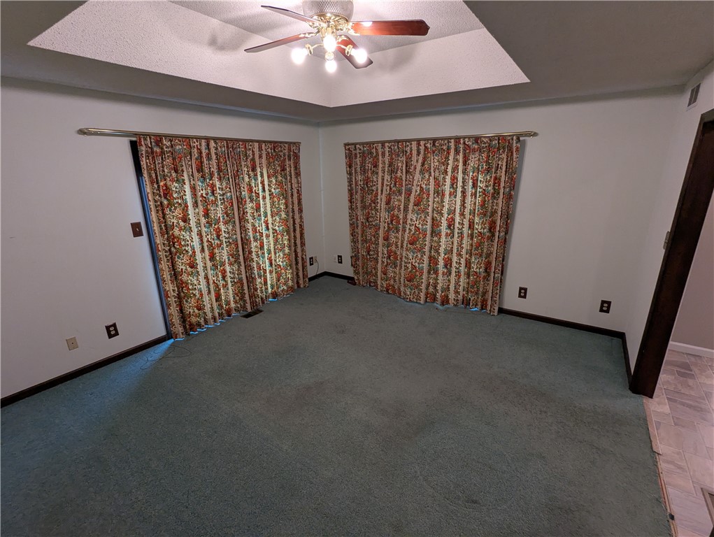 2518 Village Road Charleston, IL 61920 - Photo 13 of 37 Gallery Image 13