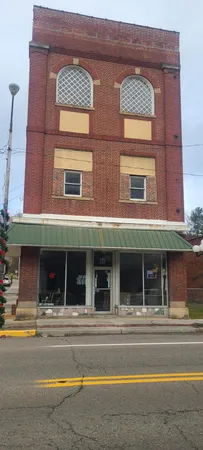 $485,000 | 501 Front Street East, Coeburn, VA 24230