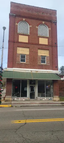 $485,000 | 501 Front Street East, Coeburn, VA 24230