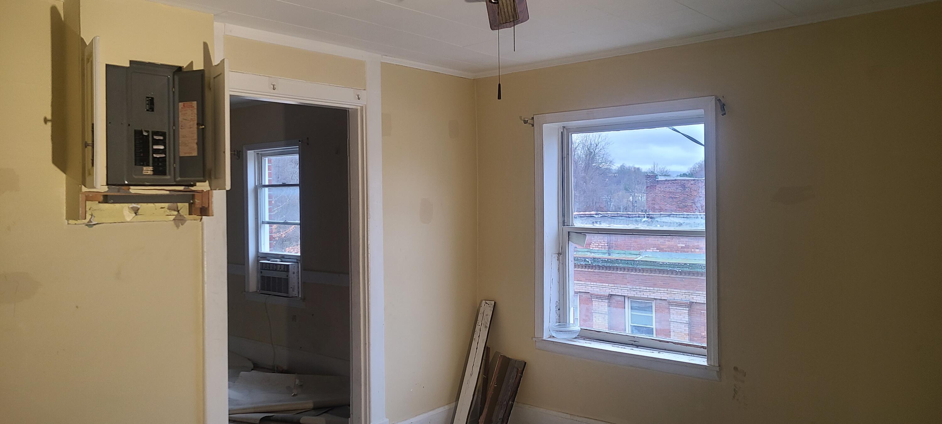 501 Front Street East Coeburn, VA 24230 - Photo 26 of 38 20231122_160951