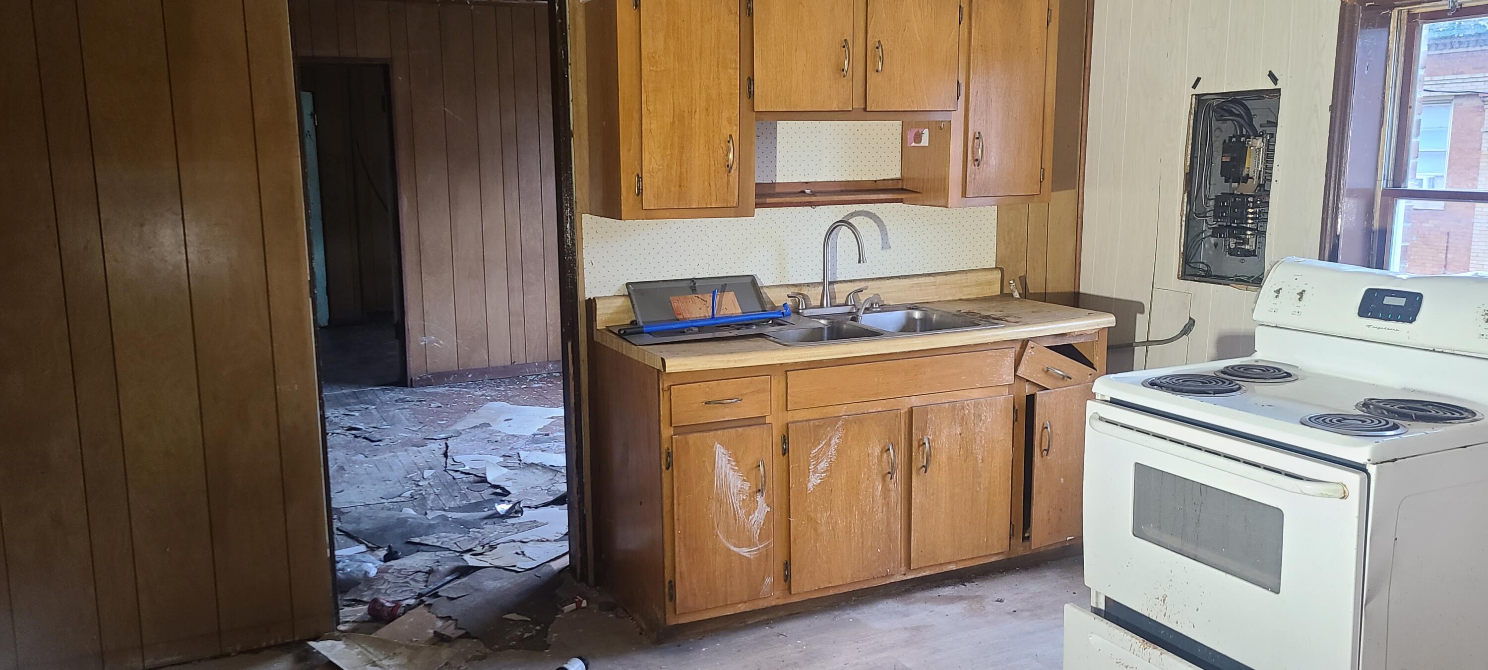 501 Front Street East Coeburn, VA 24230 - Photo 35 of 38 20231122_154649