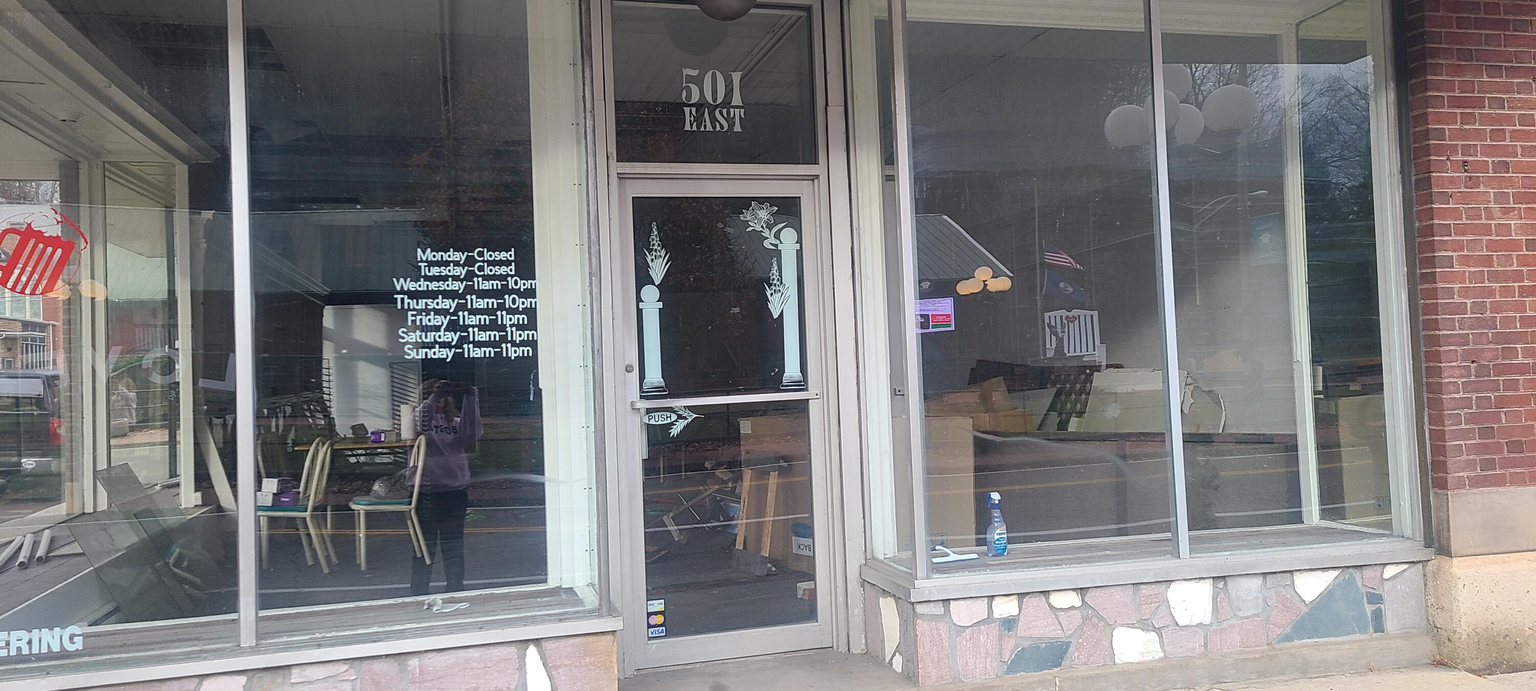 501 Front Street East Coeburn, VA 24230 - Photo 4 of 38 20231122_154308