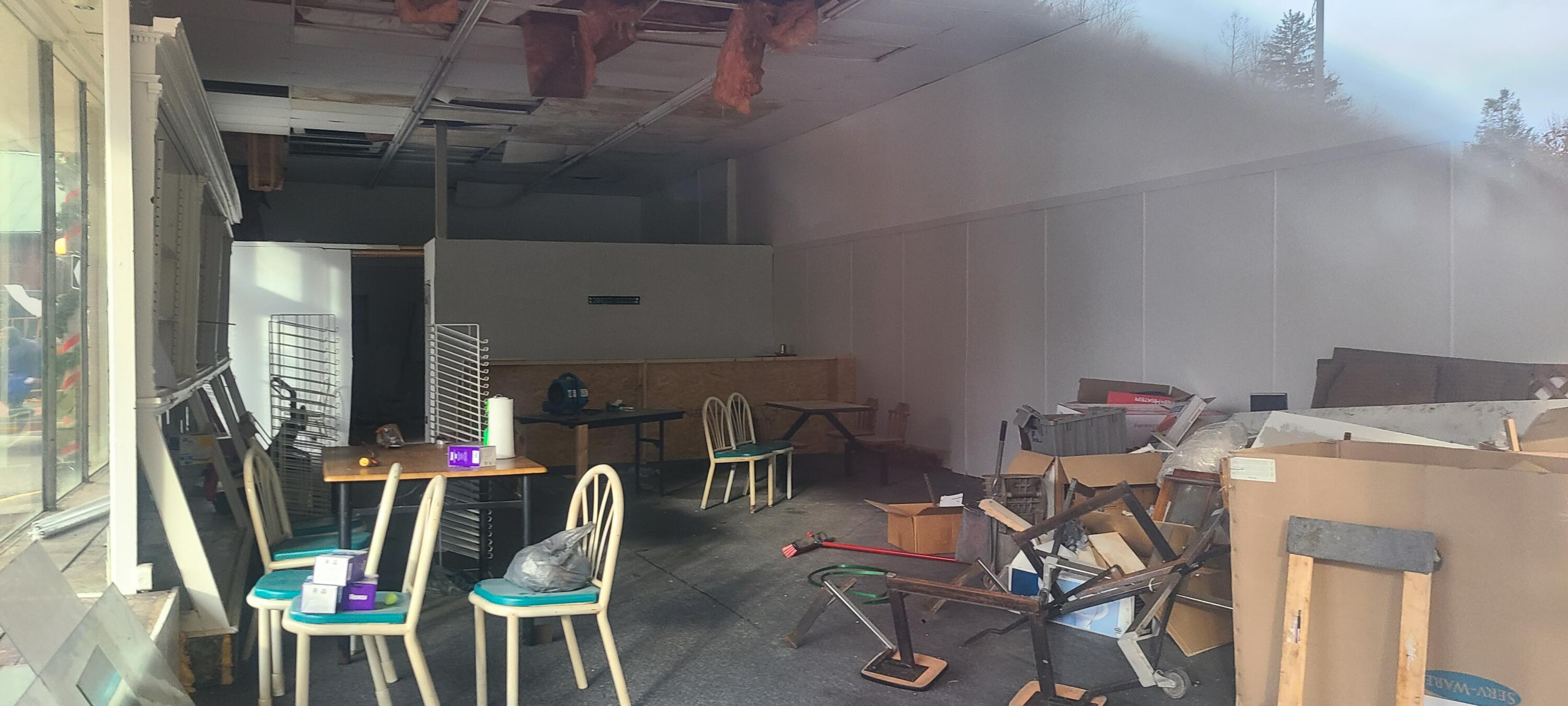 501 Front Street East Coeburn, VA 24230 - Photo 5 of 38 20231122_154249