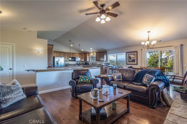 $725,000 | 25152 Valle Drive, Crestline, CA 92325